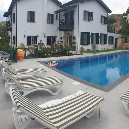 Dervise Mehmet Guest House Lefka  Eksteriør billede